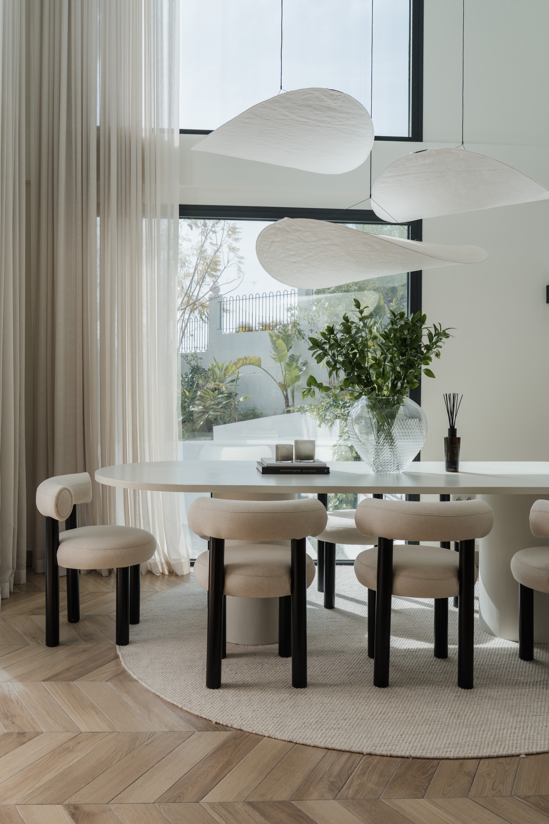 Dining room with tall windows and natural finishes — Renovated Villa, Nueva Andalucía
